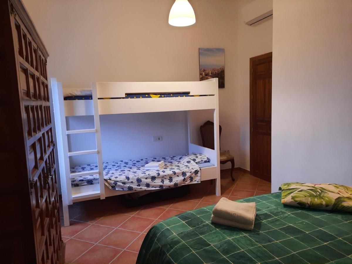 Casa Montana Velez-Malaga B&B Bagian luar foto